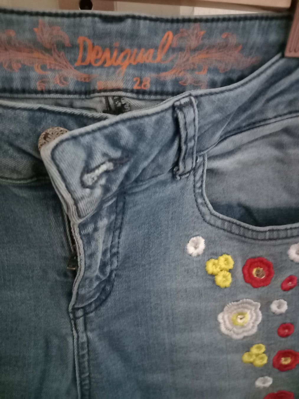 Desigual Jeans: Jeans Desigual - taille 28 – Usato da Lausanne venduto da jess090 3