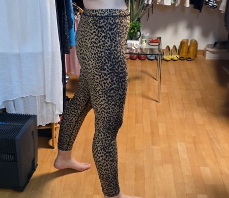 H&M Leo Leggings Gr.38/40 neuwertig