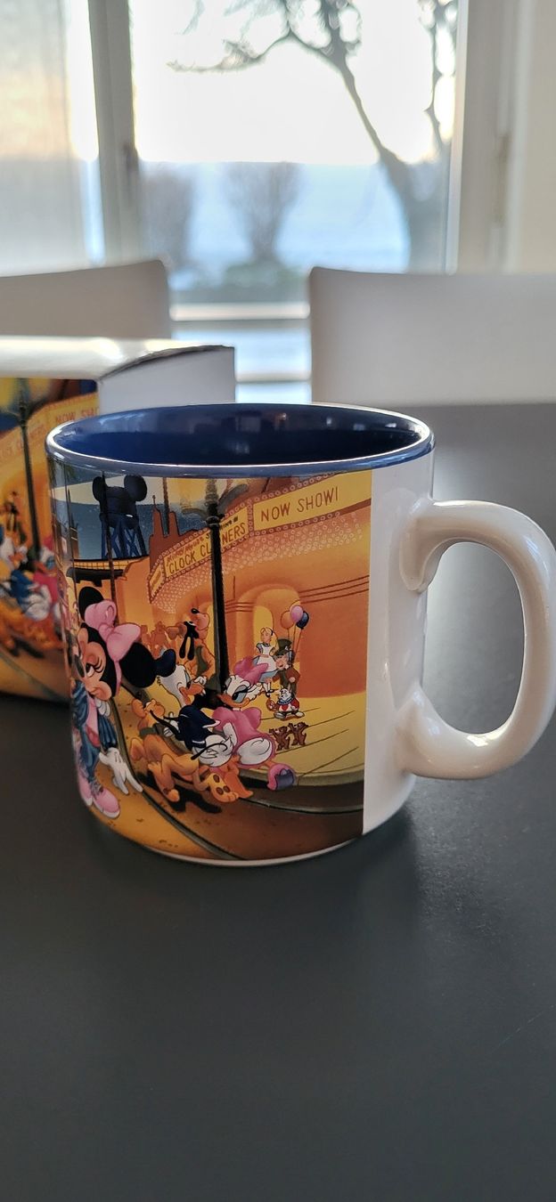 Disney Tazze: Disney MGM Studios Tasse, Sammlertasse – Nuovo (secondo la descrizione) da Merenschwand venduto da Boonie 3