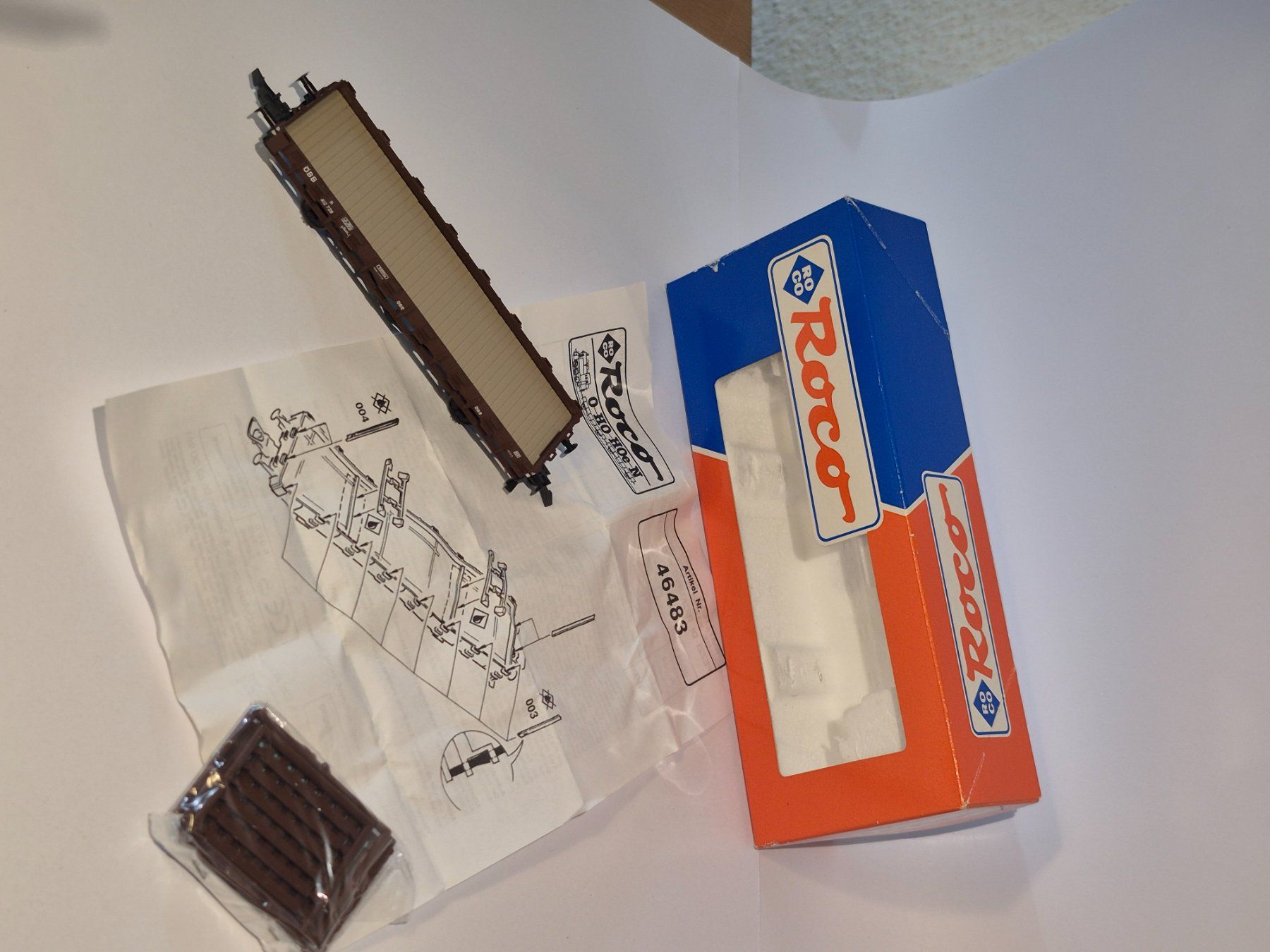 Roco Modelleisenbahnen: Roco Güterwagen Rundenwagen ÖBB - 46483 – Gebraucht aus Zürich von Ricola_Citron 1