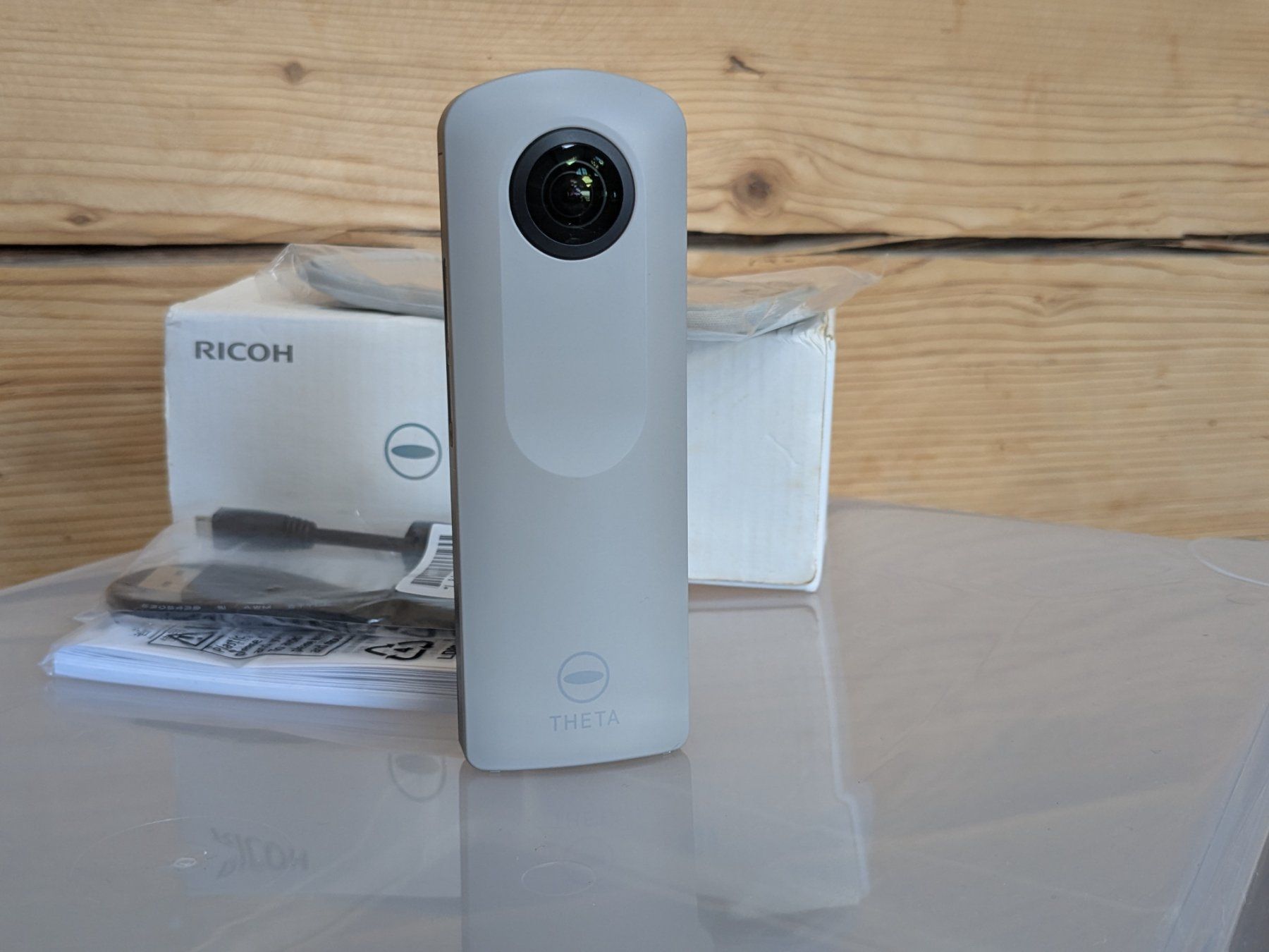Ricoh Appareil photo: Ricoh Theta 360 Kamera – Neuf (Voir description) à Hellbühl par usershell