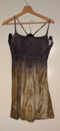 Kleid THIS WORLD Batik Grösse M gebrauchter Zustand