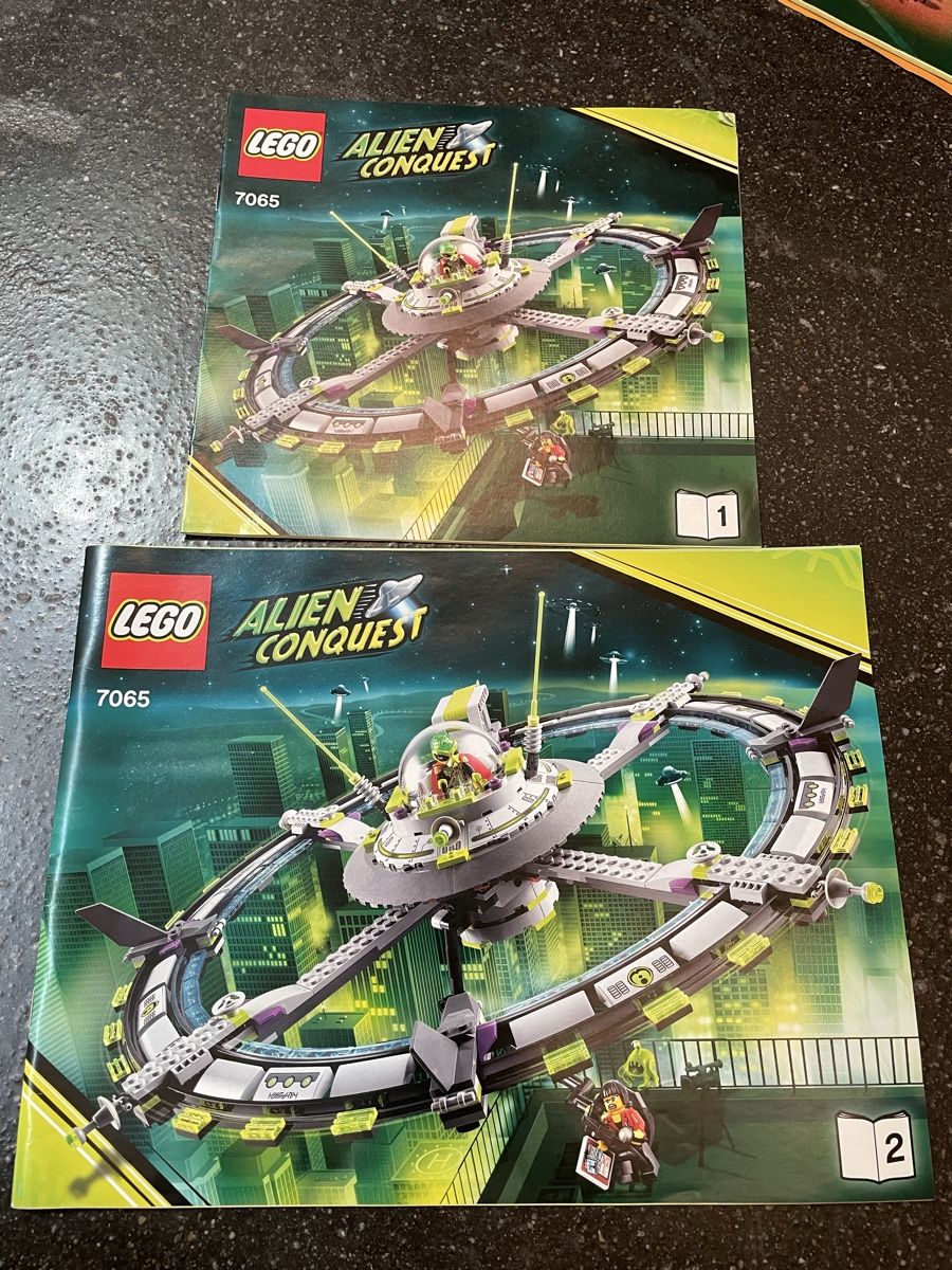 Lego Spielzeuge: LEGO Alien Conquest 7065 Raumschiff Alien Mothership – Gebraucht aus Staufen von