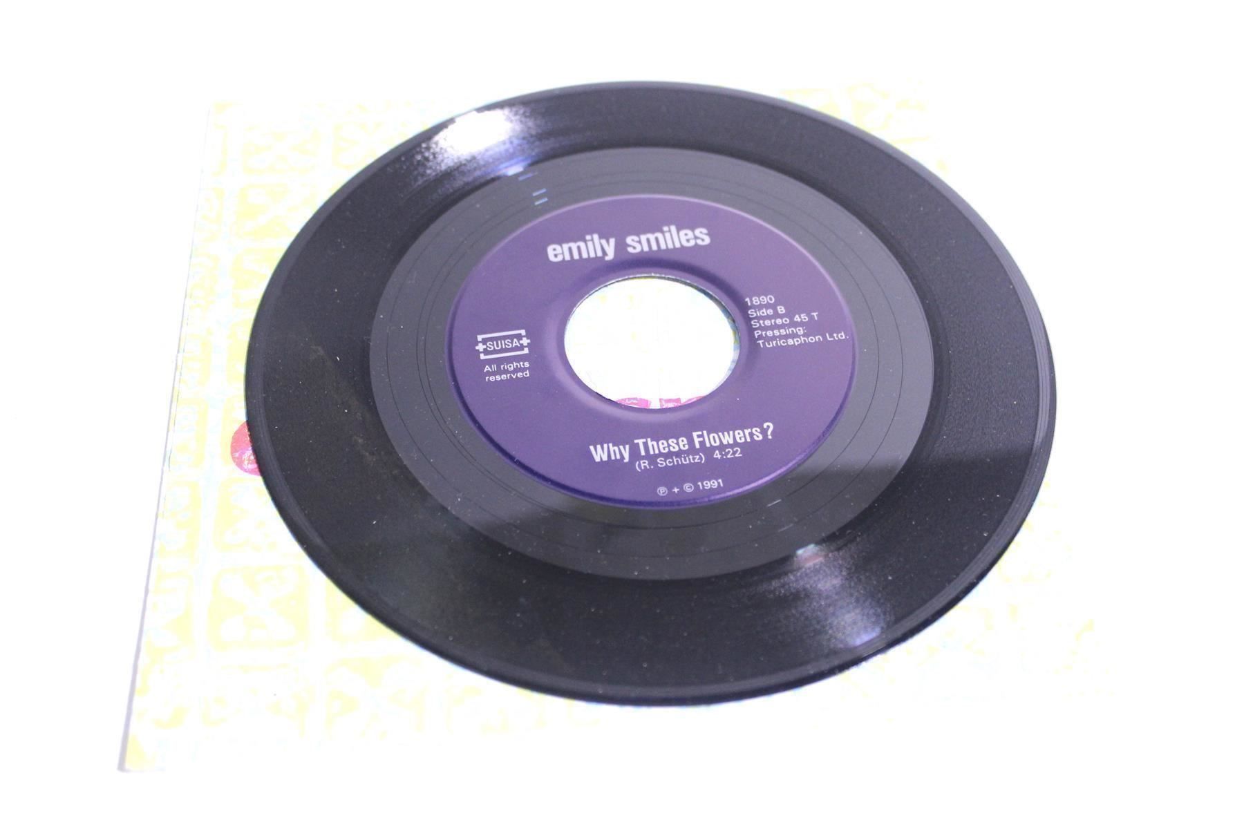 Schallplatten: EMILY SMILES: There Are Ten Thousand... – Gebraucht aus Bern von kultiges 8