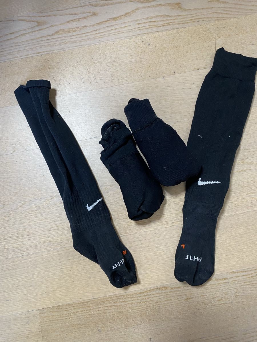 Nike Calze per bambini: Sehr bequeme Fussballsocken – Usato da Urdorf venduto da Annette_Alder