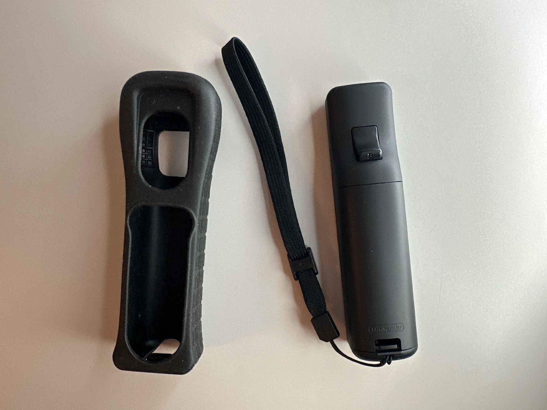 Nintendo Controller: Nintendo Wii Controller schwarz – Usato da St.gallen venduto da taduz 2