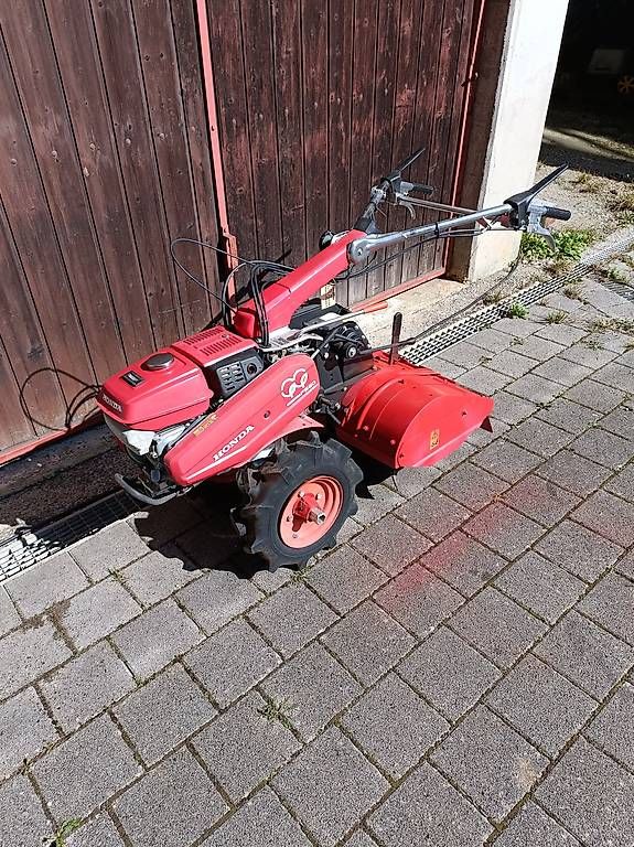 Tutte le macchine: Motorhacke  – Usato da Hausen AG venduto da Topas0
