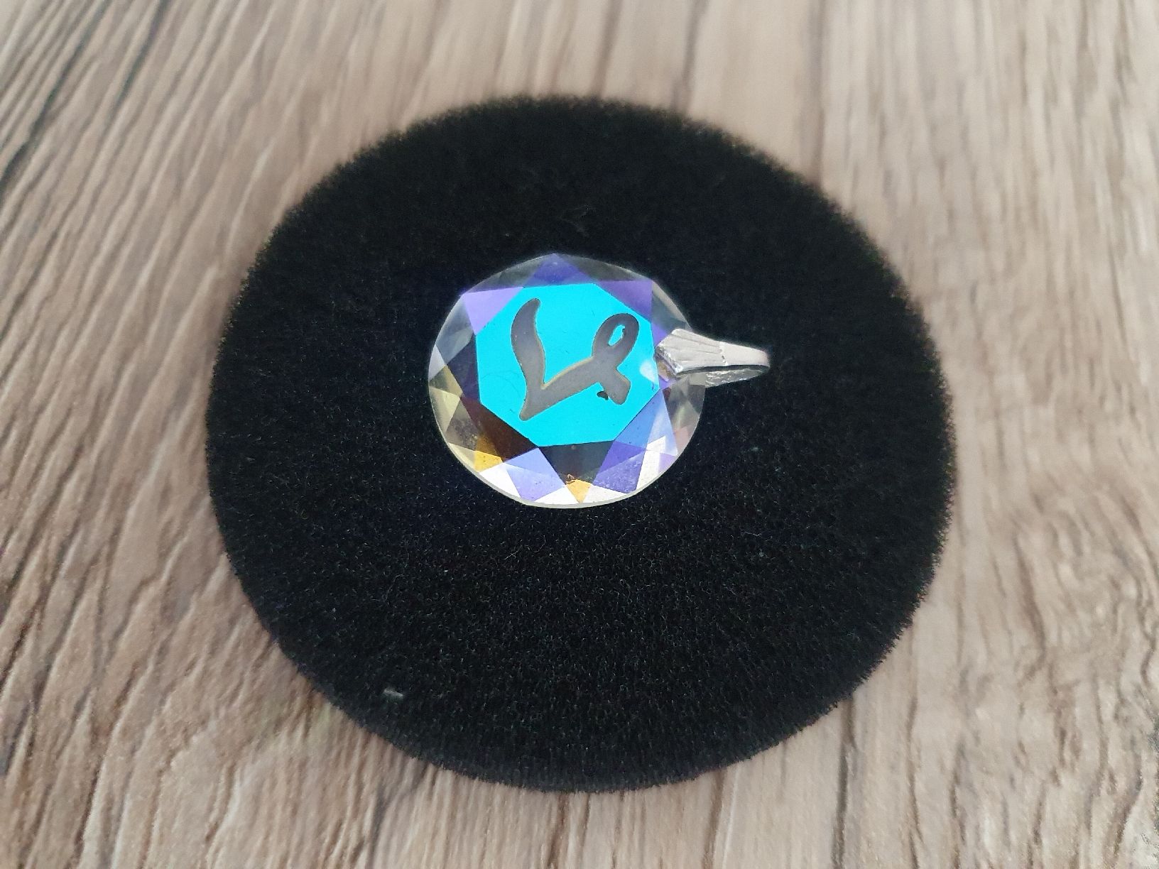 Pendentifs: Anhänger mit dem Buchstaben L – D'occasion à Moosseedorf par Sonnenschein.. 2