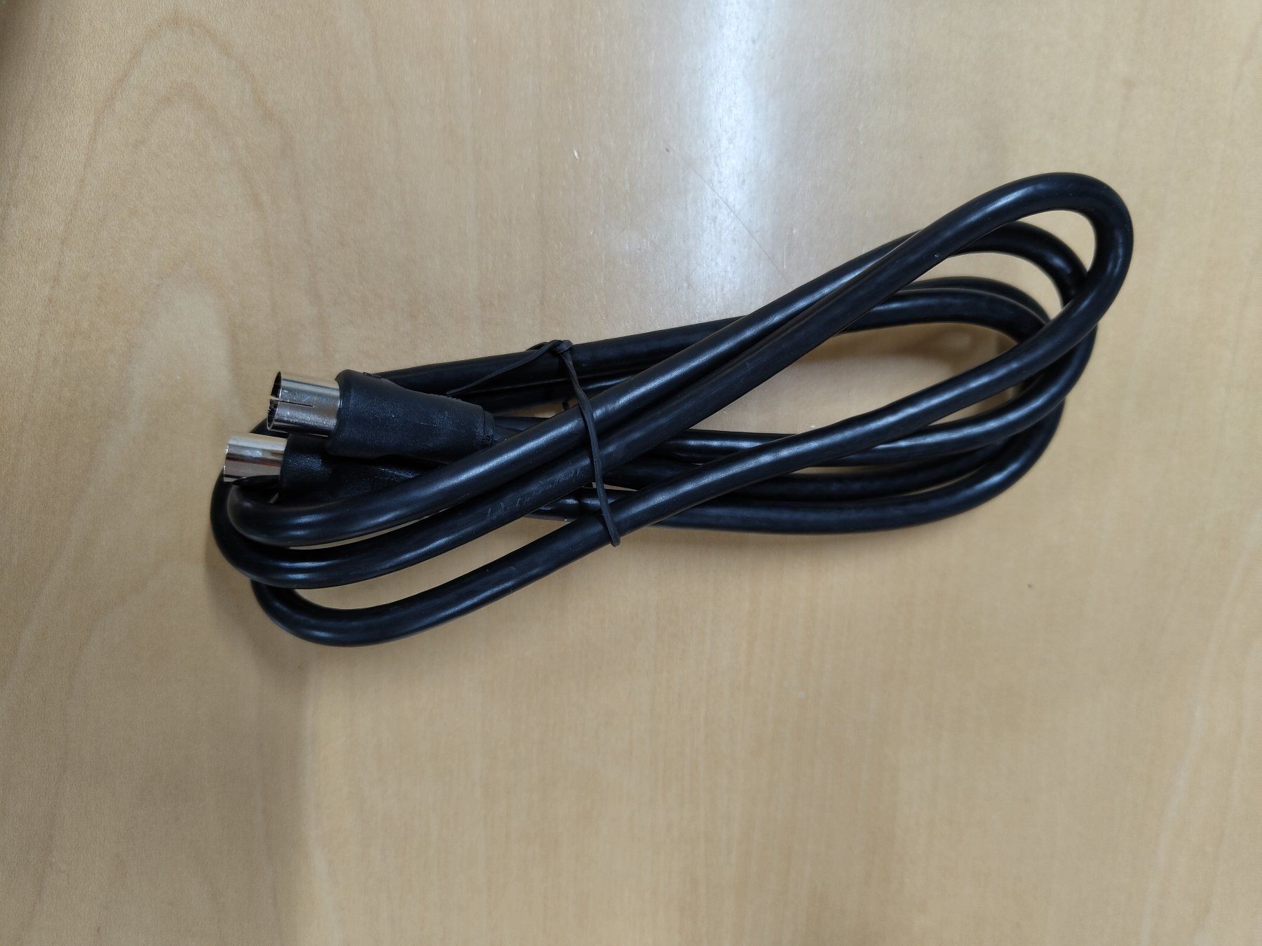 Kabel: Antennenkabel Koax Stecker schwarz 1.5m – Gebraucht aus Emmenbrücke von BlSi 1