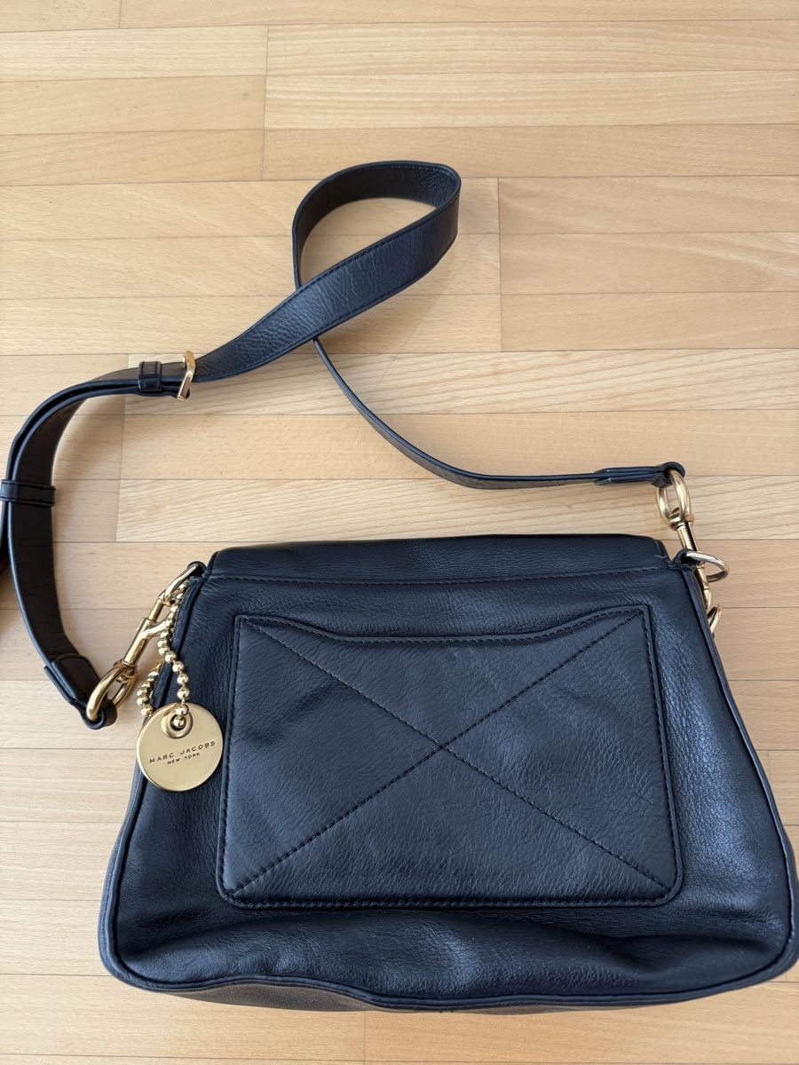 Marc Jacobs Taschen für Damen: Black Leder Recruit Tasche – Gebraucht aus Thalwil von Swissbaglady 1