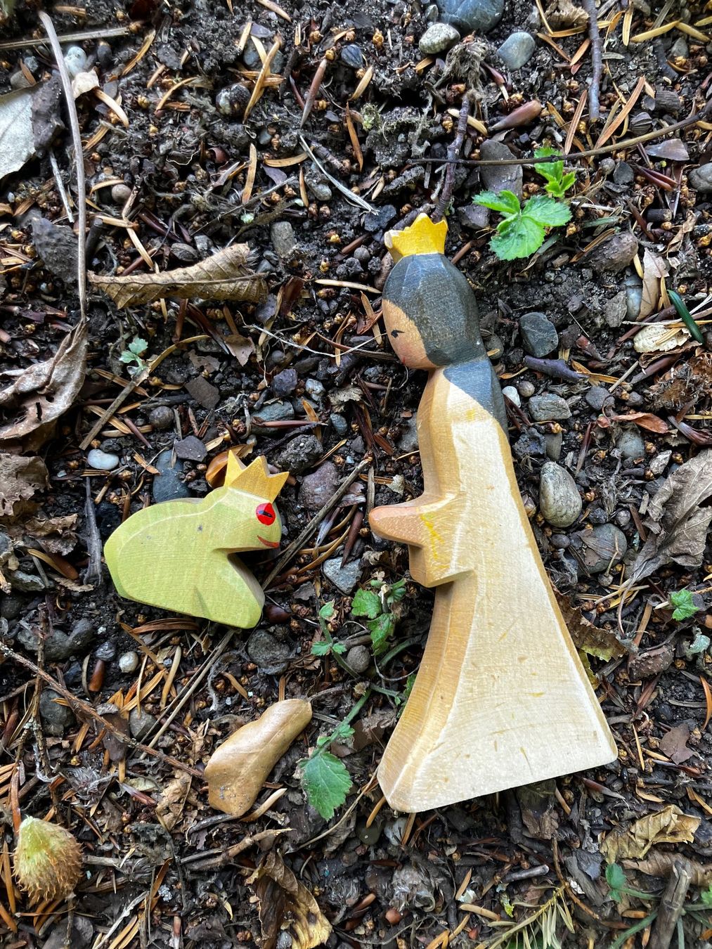 Ostheimer Giocattoli: Froschkönig - Original Ostheimer Spielfiguren – Usato da Gockhausen venduto da log_j858