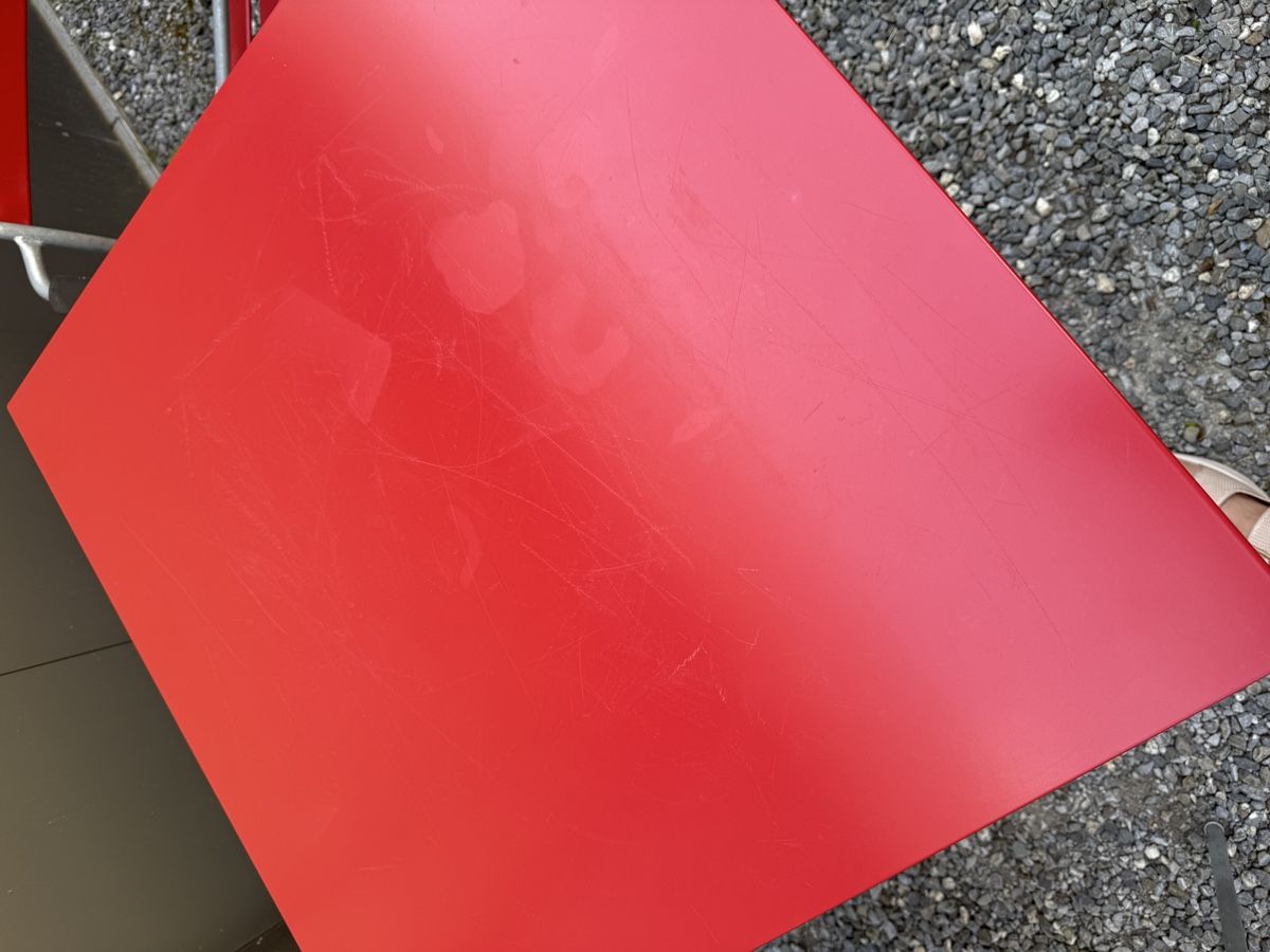 Tavoli: Gartentisch von Schaffner rot – Usato da Horgen venduto da Pezi8810 2
