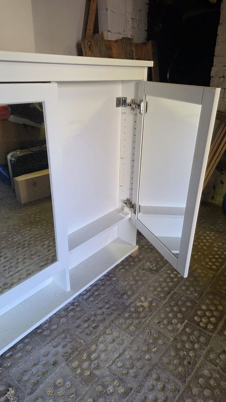 Ikea Armadietti a specchio: IKEA HEMNES Spiegelschrank  – Usato da Wintersingen venduto da Benji2017 1