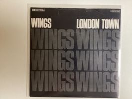 Wings Single - London Town / I’m Carrying