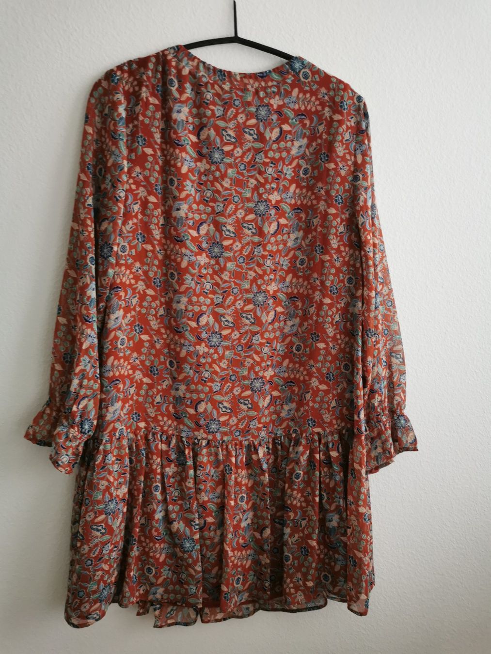 Mango Vestiti: Damenkleid mit floralem Muster – Usato da Ebikon venduto da Oahu19 1