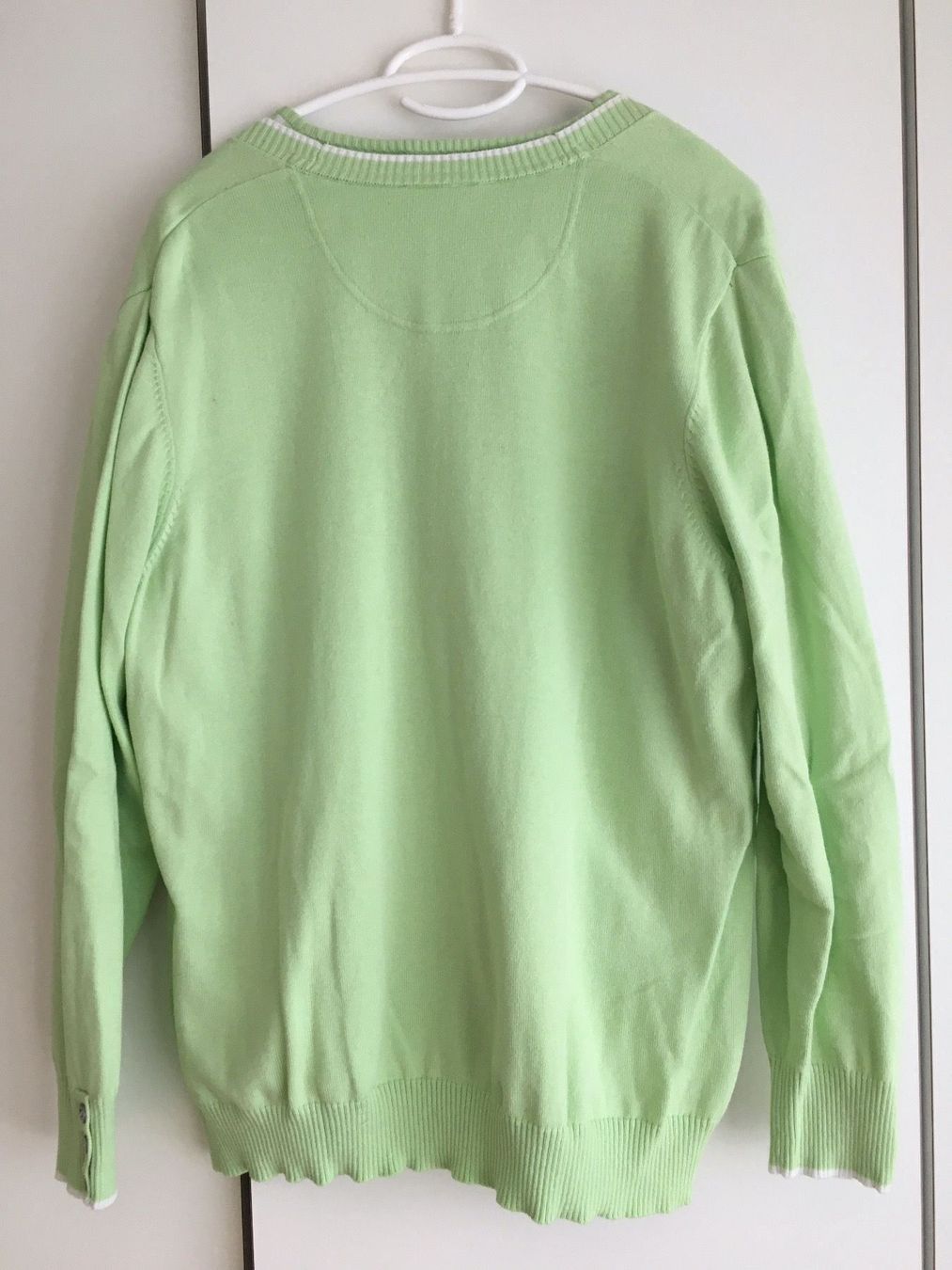 Vestes: Schöne Strickjacke mit Pullover – D'occasion à Bern par Smile-2707 2