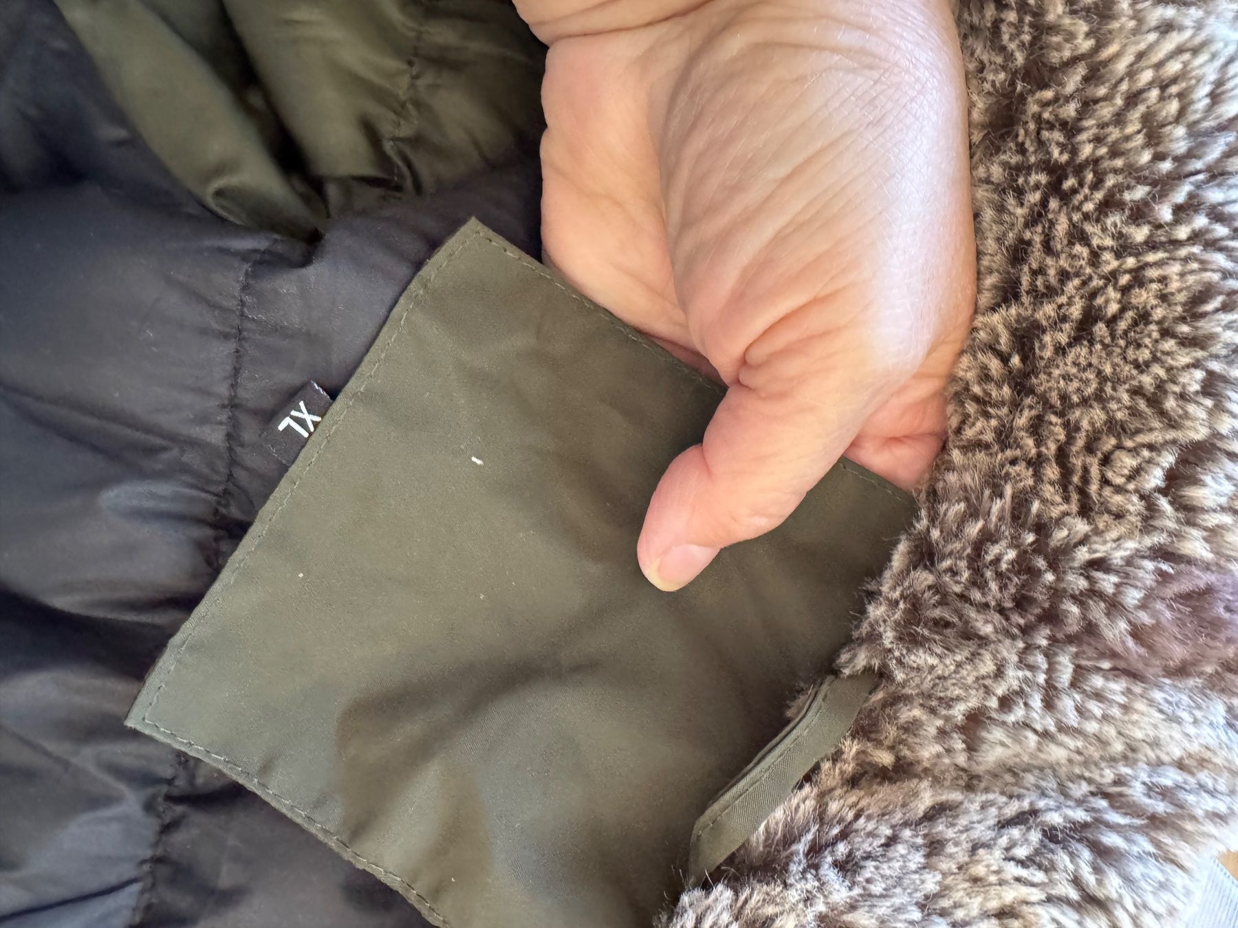Giacche: Veste doudoune kaki Taille XL Kilyan – Usato da Veyrier venduto da Kimedovapa_1 2