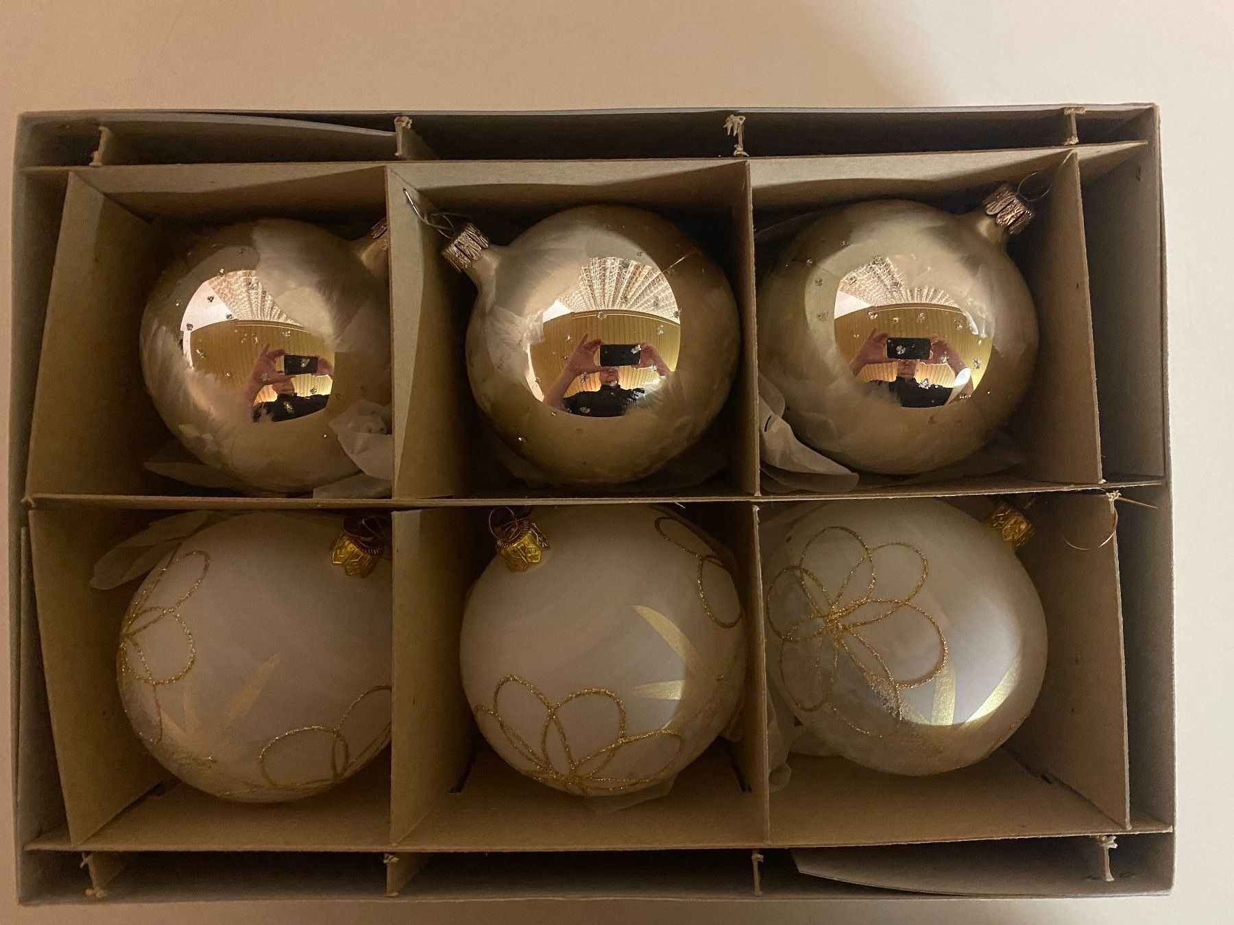 Tutte le decorazioni: 6 Stück Weihnachtskugeln (Durchmesser 7 cm) – Usato da Baar venduto da Toefflibaar 1