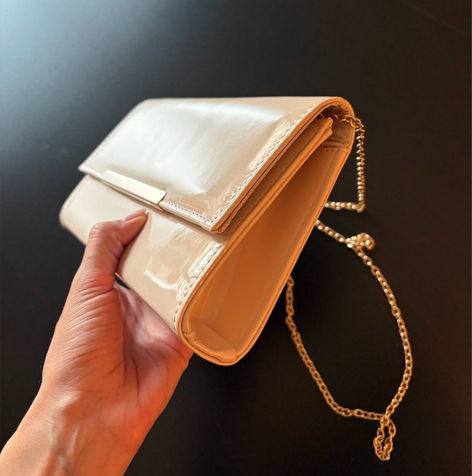 Borse da donna: Accessorize Blush Pink Evening Bag with Gold Chain – Usato da Zürich venduto da KeyboardStep 1