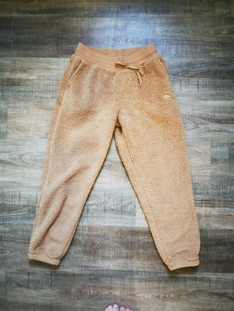 Kuschelige Puma Teddyhose, Grösse M, perfekt für Herbst!
