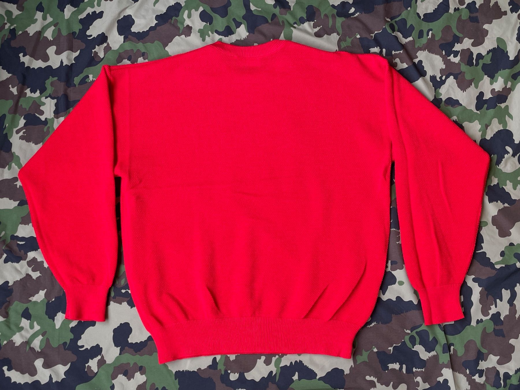 Lacoste Maglioni & Felpe: Vintage 90s Lacoste pullover wool Sz L – Usato da Zürich venduto da le_souk 1