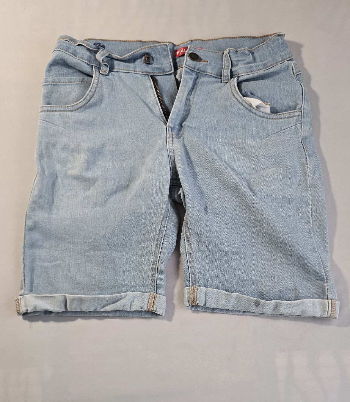 Pantalons: Shorts Jeans Kinder – D'occasion à Basel par gin_77cv