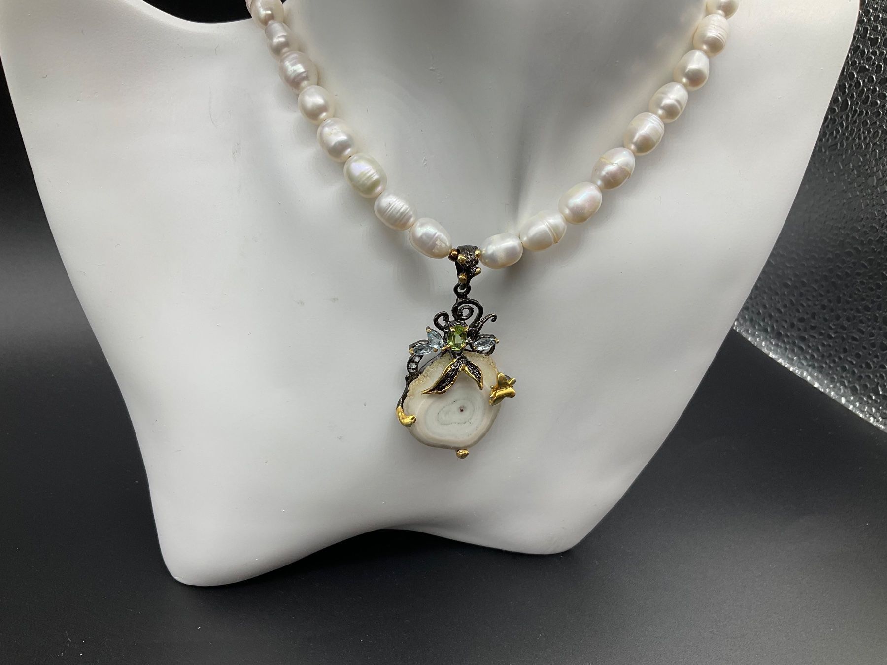 Catenine: Attraktives Perlencollier mit Quarz-Anhänger – Nuovo (secondo la descrizione) da Luzern venduto da S.Kern01 3