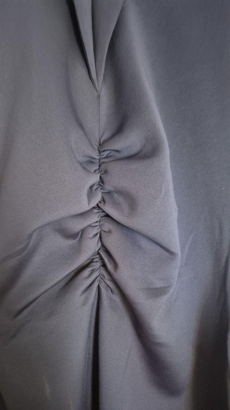 Marc Cain Vestiti: Wunderschönes, elegantes Marc Cain Kleid – Usato da Romanshorn venduto da Sophielang 3