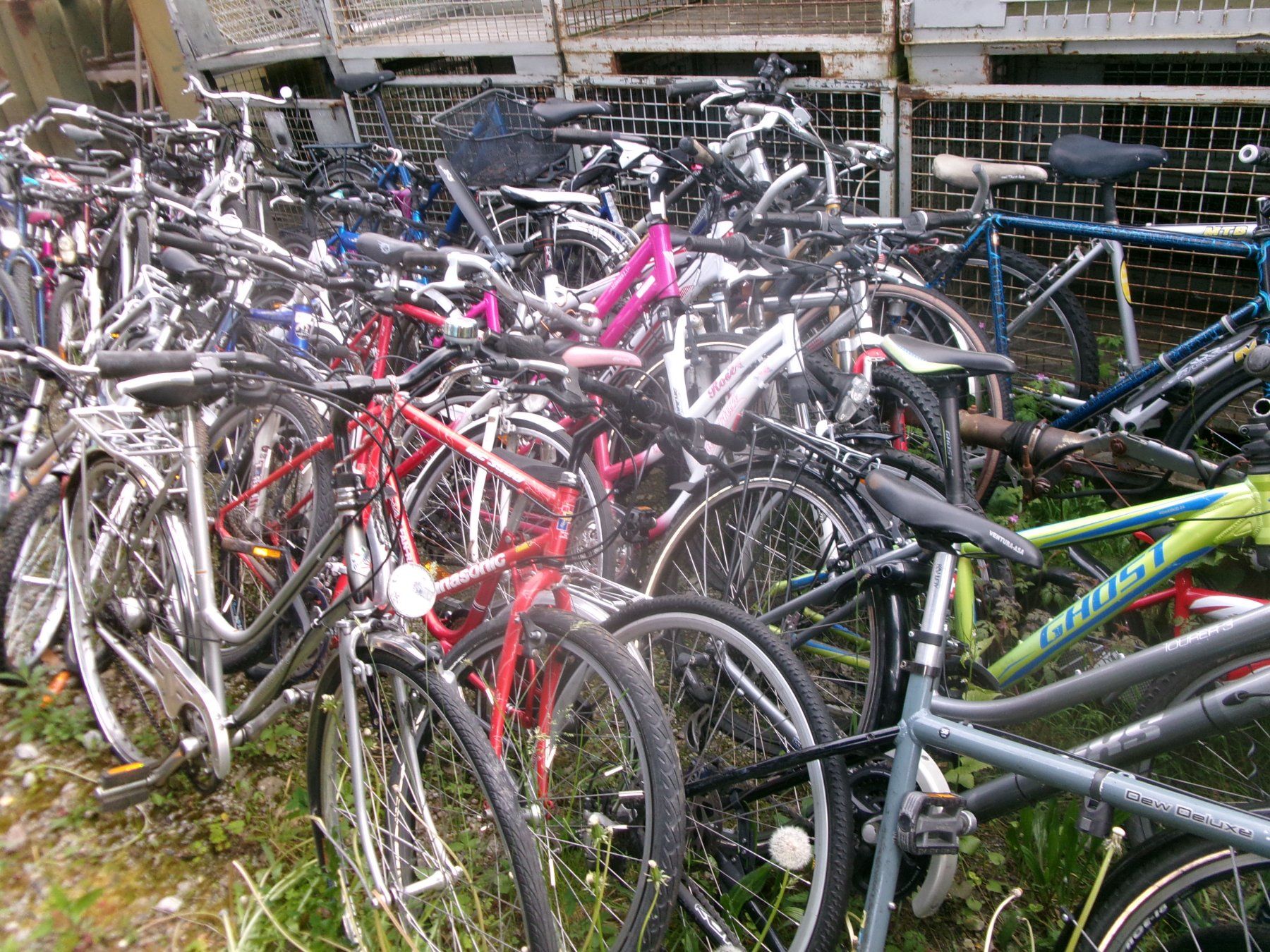 Velos: Velo -Fahrräder - Kindervelo - – Defekt aus Eschenbach SG von GM-29