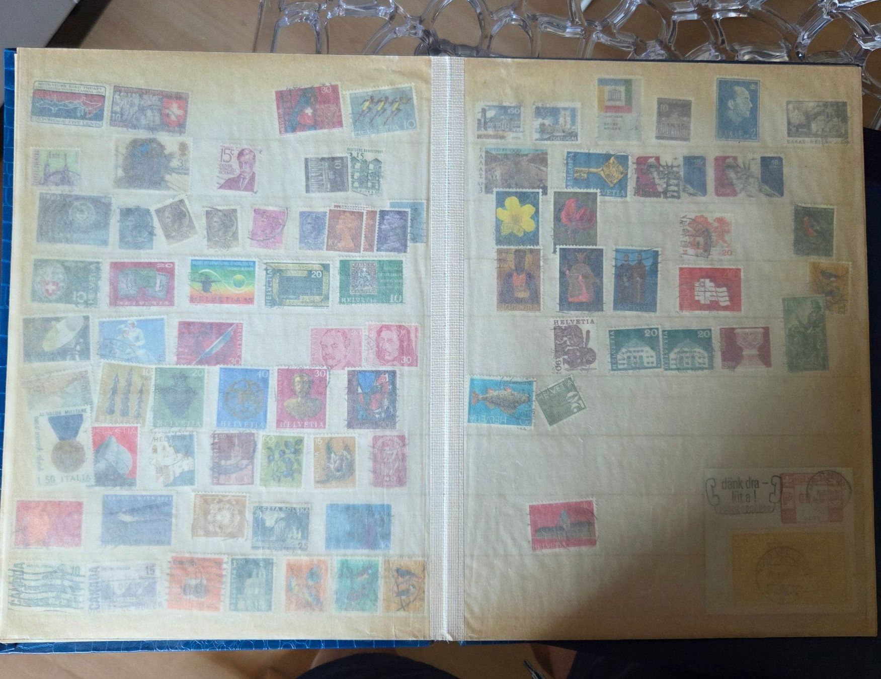 Alle Briefmarken: 2 Briefmarkenalben mit hunderten von Marken – Gebraucht aus Gossau SG von oreliefredy 6