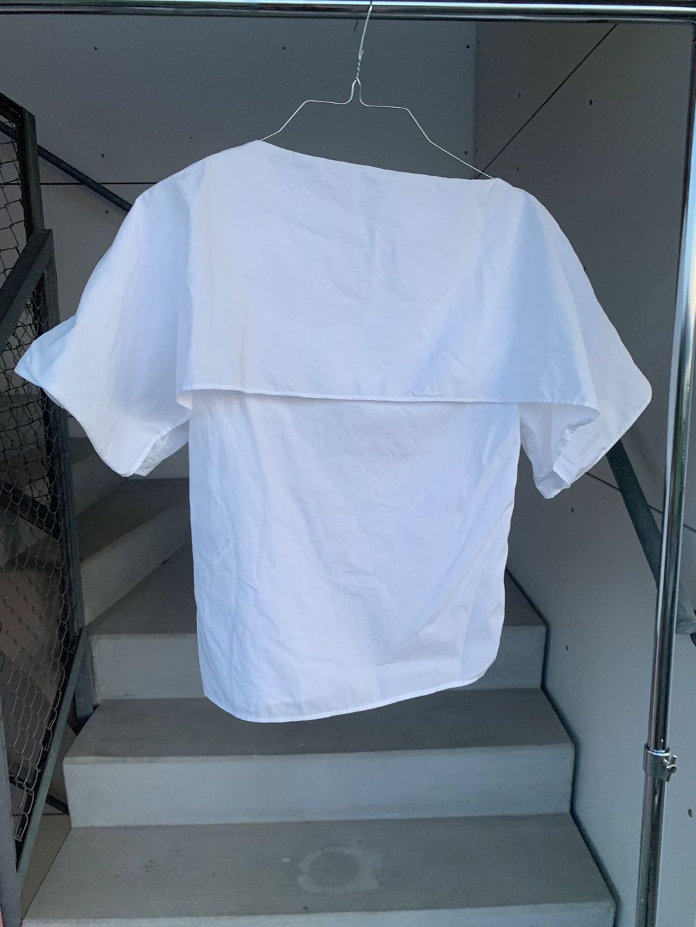 Cos Camicette: Bluse von COS, weiss, Gr. 34 – Nuovo (secondo la descrizione) da Au ZH venduto da Clio72 1
