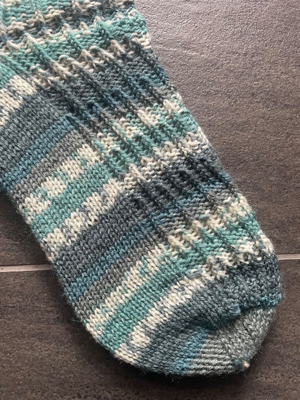 Calze: SOCKEN - WOLLSOCKEN - HANDGESTRICKT - GRÖSSE CA 36/37 – Nuovo (secondo la descrizione) da Buchs AG venduto da fischli610 4