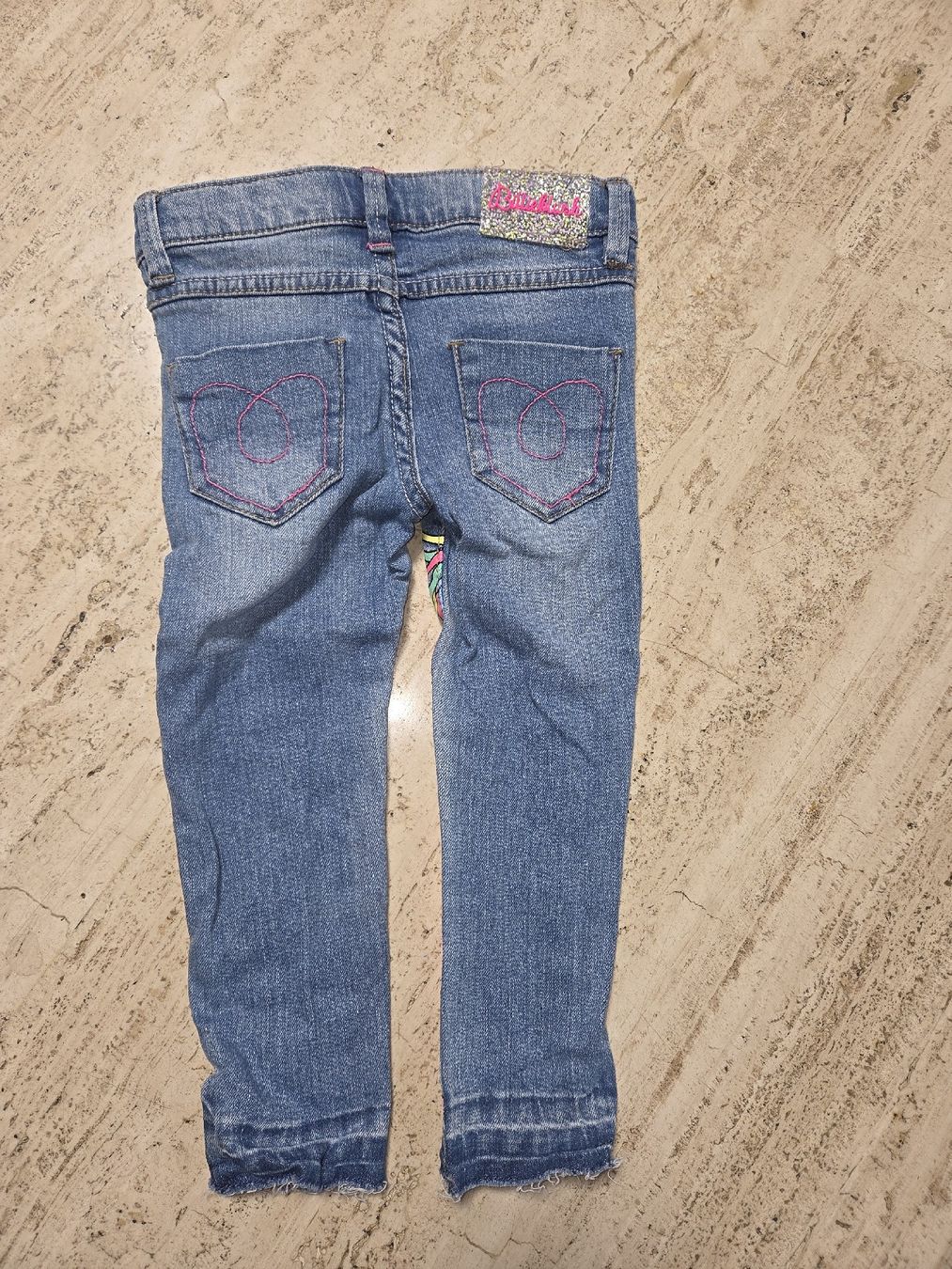 Billieblush Kleiderpakete & -sets: Jeans-Set mit Einhorn, Top Zustand, Grösse 86 – Neu und originalverpackt aus Basel von bb9_xh2f 3