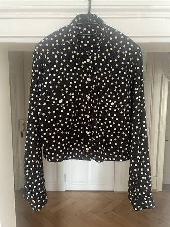 Süsse Bluse mit Polka Dots