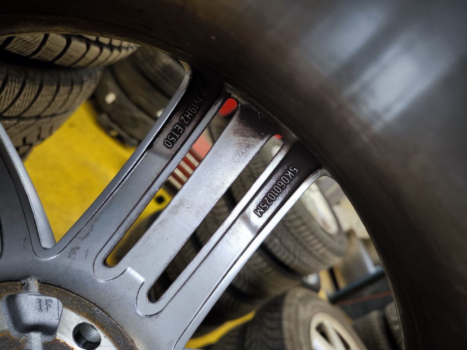 Volkswagen Cerchioni: VW Golf R Radsatz (Def.) – Difettoso da Rapperswil BE venduto da ramones3123 3