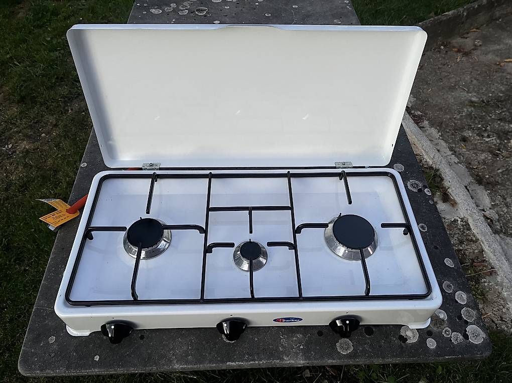Cucine: CF Parker Gaskocher 3Flammig – Usato da Löhningen venduto da Walter214