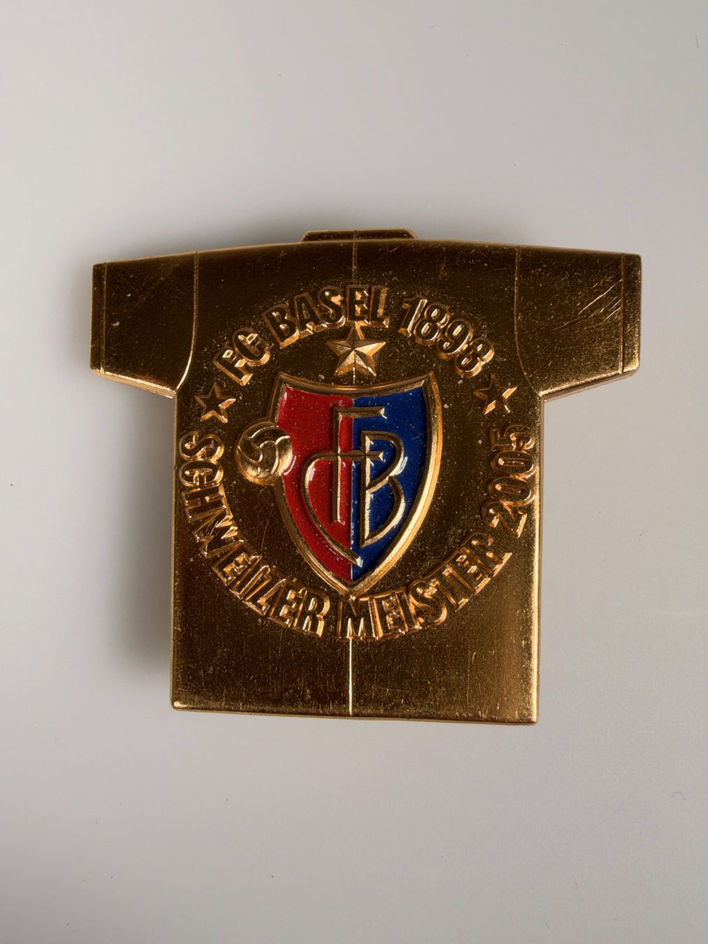 Spille & Fermagli: FC Basel 1893 Brosche – Usato da Basel venduto da IRMAundFRED