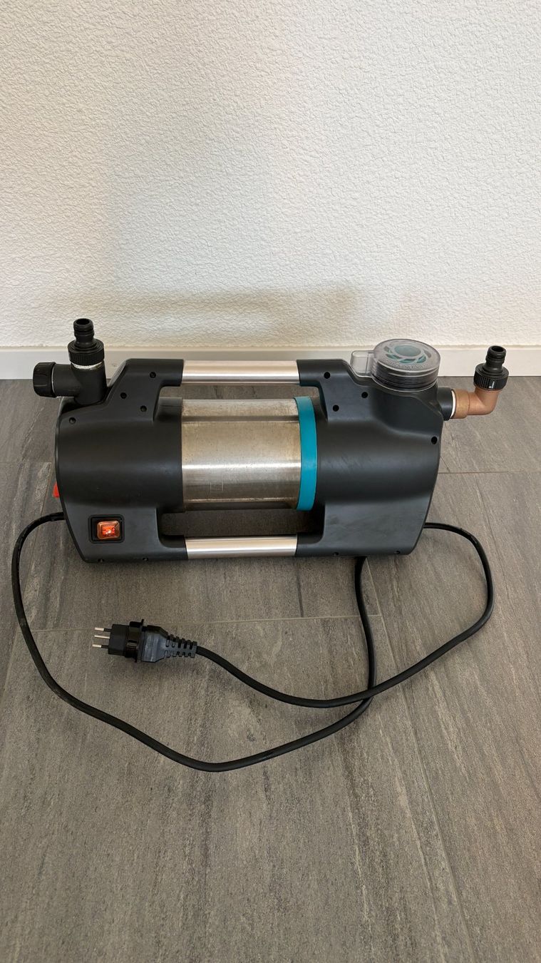 Gardena Pompe & Parti di ricambio: Gardena Pompe d'arrosage de surface 5600 Silent+ – Usato da Savièse venduto da igolden4 3
