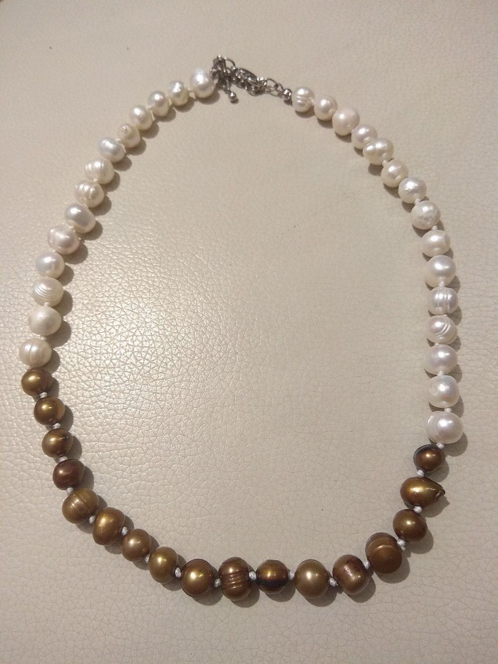 Perle (finte): Weiss, braune Süsswasserperlen Kette – Nuovo e nell'imballaggio originale da Münchenbuchsee venduto da Daniel0133