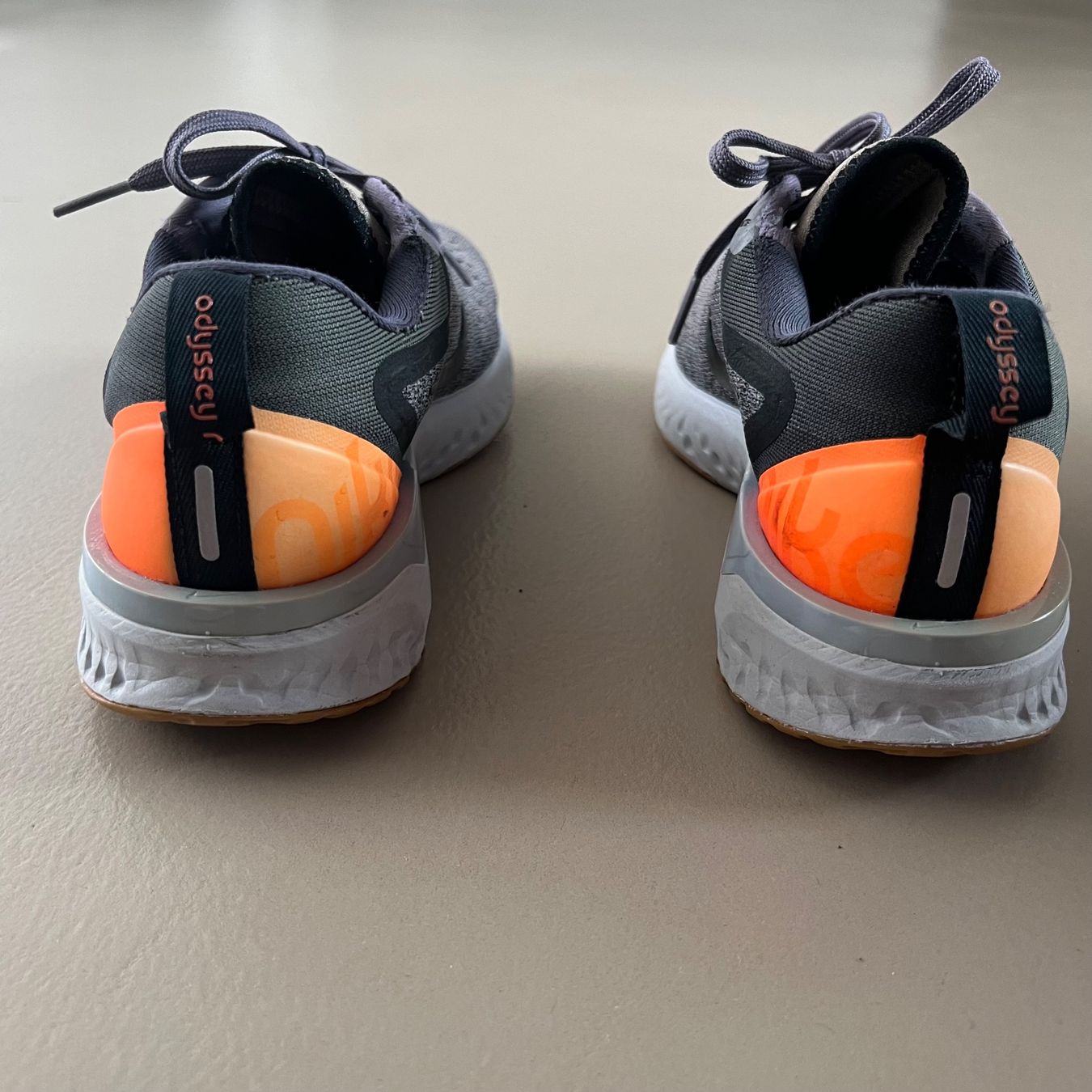 Nike Scarpe da donna: NIKE Odyssey React Sneakers 🩶 – Usato da Zürich venduto da ClosetQueen 6