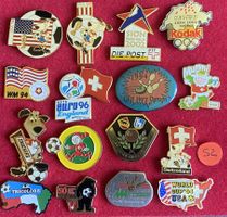 kleine Pin Sammlung   Fussball   52