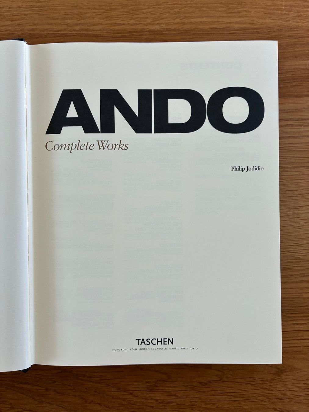 Bücher: Ando Complete Works – Gebraucht aus Zürich von Pascalst 2