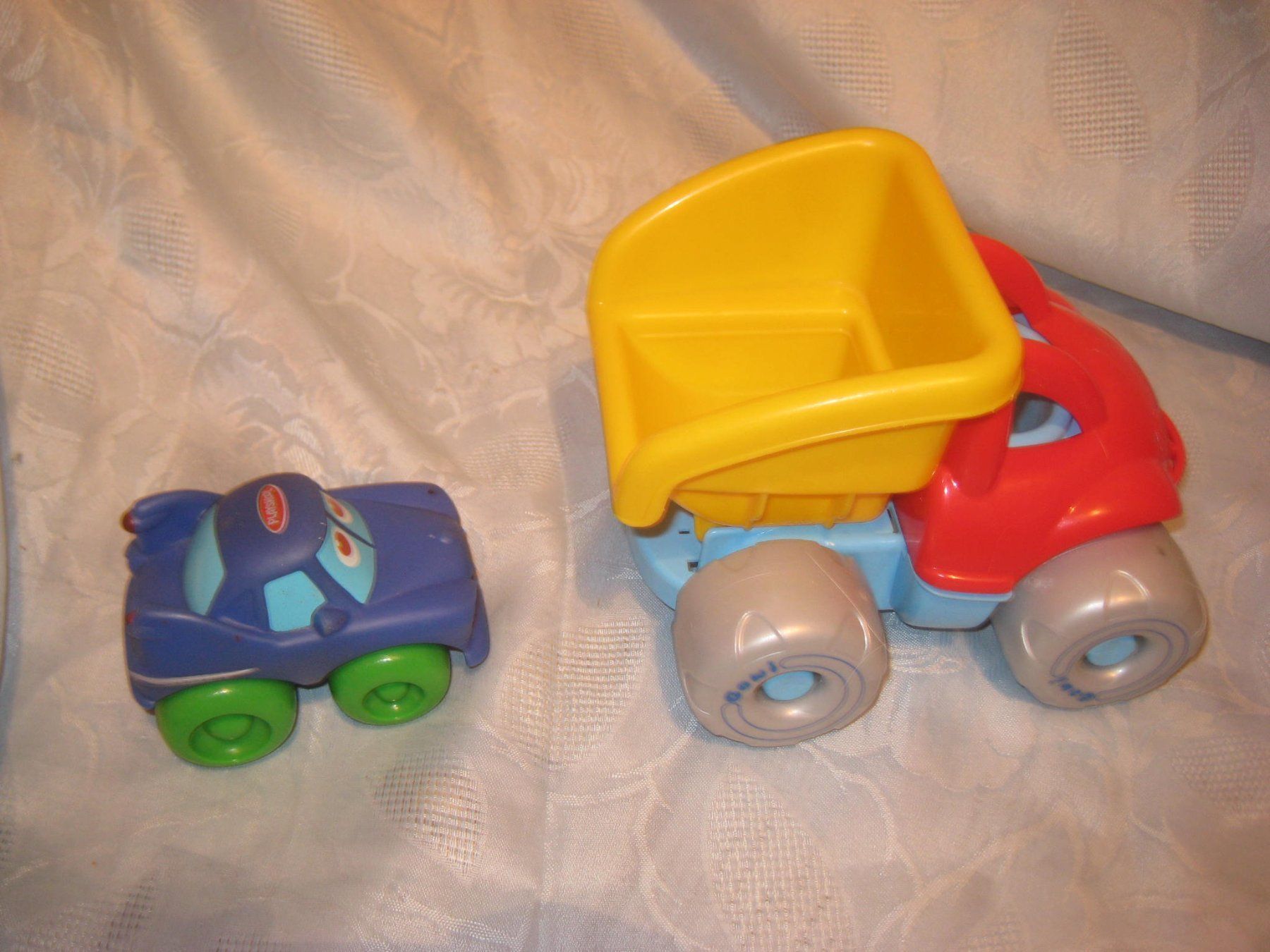 Jouets: AUTO   UND  LASTWAGEN  SPIELZEUG – D'occasion à Uster par flocke1