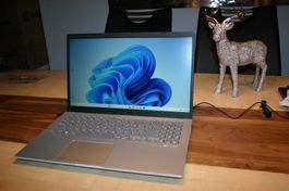 Schönes ASUS VivoBook Notebook mit SSD und Win11 24H2
