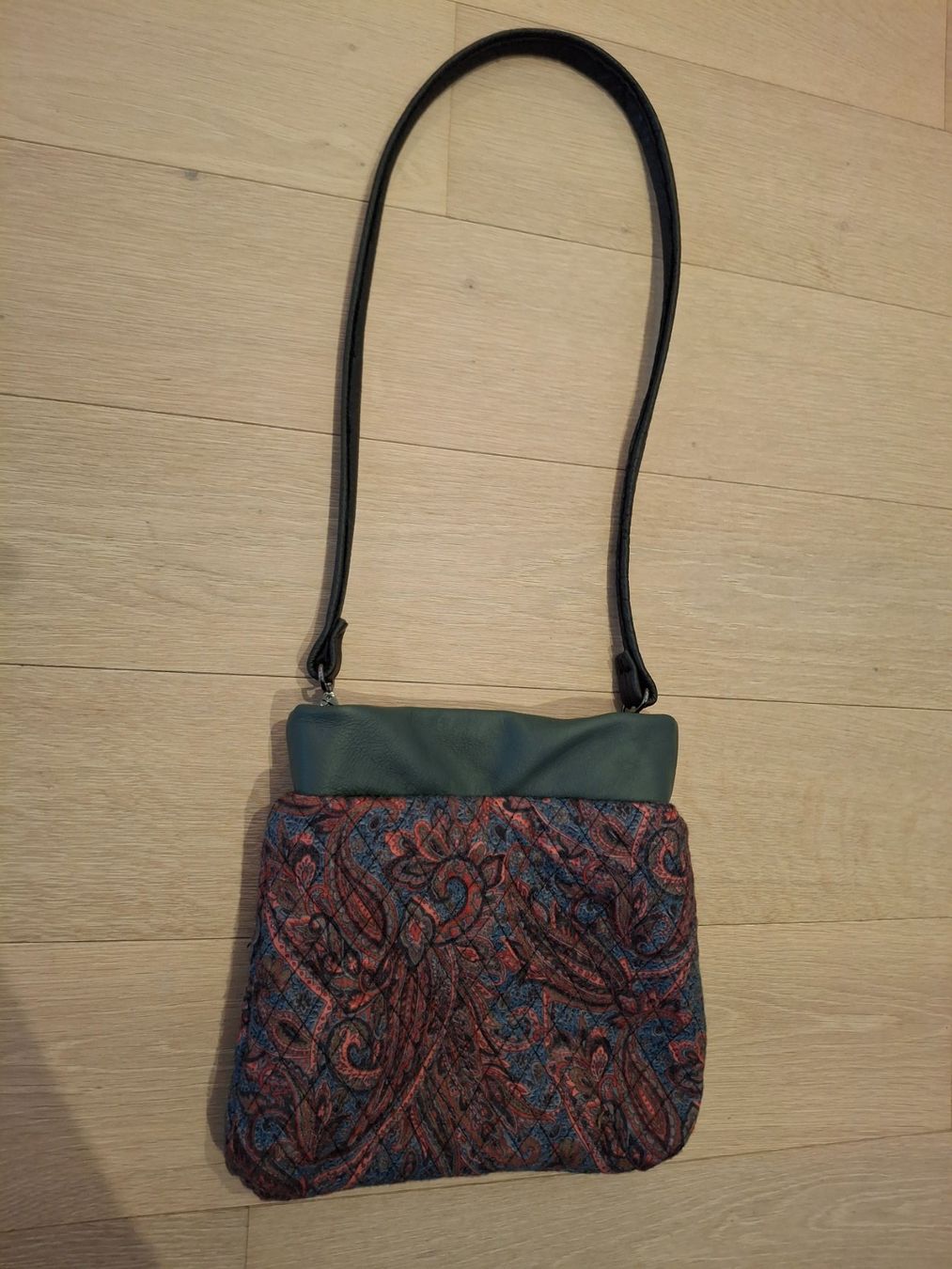 Taschen für Damen: Handtasche, neuwertig, ideales Accessoire – Neu (gemäss Beschreibung) aus Bellikon von MellonCollieMitTwint
