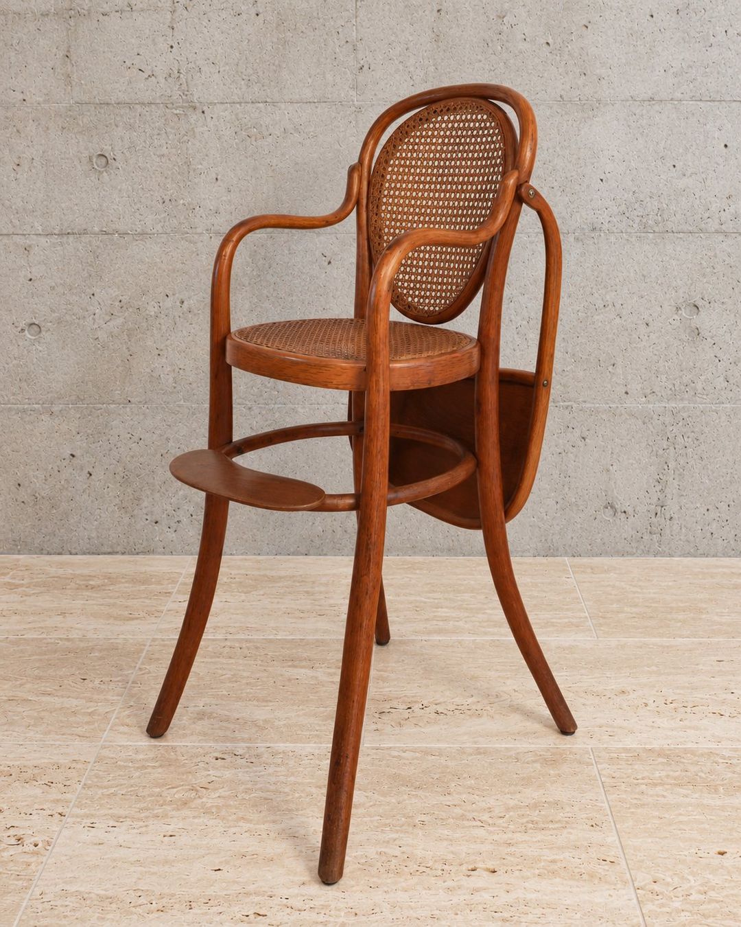 Seggioloni: CHAISE HAUTE POUR BÉBÉ J&J KOHN – Usato da Moutier venduto da Vintage-signature 2