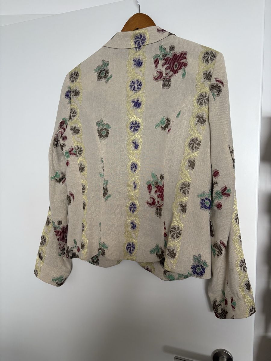 Etro Jacken: Etro women's vintage jacket, perfect condition – Gebraucht aus Lausanne von oyu_hgg5 1