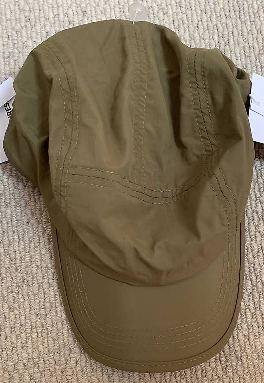 Copricapi, berretti & cappellini: Neu: Baseball Kappe/ Sonnenhut/ Basecap/ Sport Cap – Nuovo e nell'imballaggio originale da Laupen ZH venduto da ale_6ryl