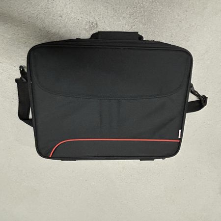 Hochwertige Hama Umhängetasche für Laptop & Dokumente