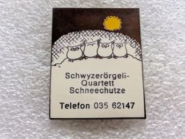 Ansteckpin 218: Schneechutze